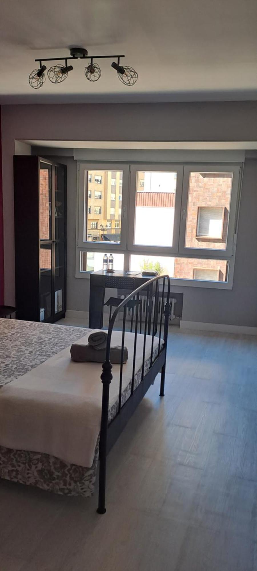 Апартаменты Habitacion Centro Bano Privado Piso Compartido Овьедо Экстерьер фото